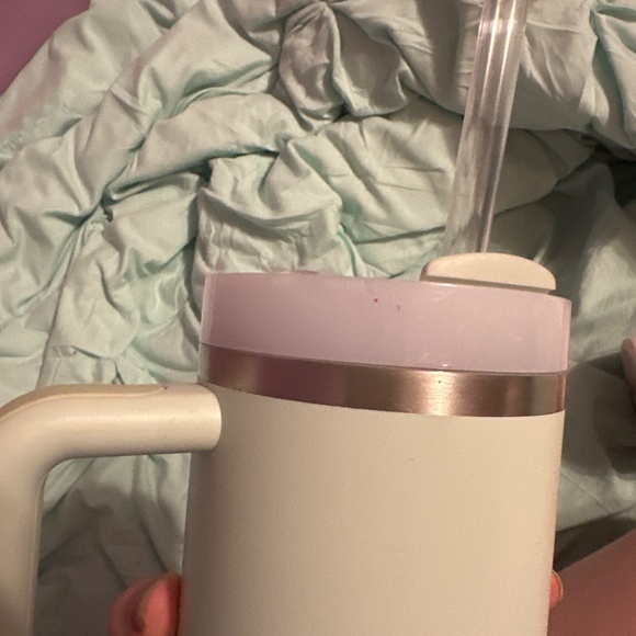 Stanley kinda mint green bluish a lot damaged but perfect for bedazzling - Picture 5 of 6